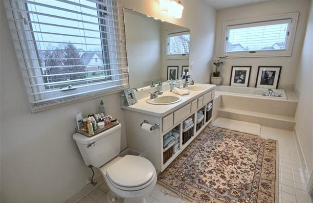 Homes for sale in Easthampton Rochester Hills MI 